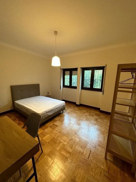 Quarto para estudante