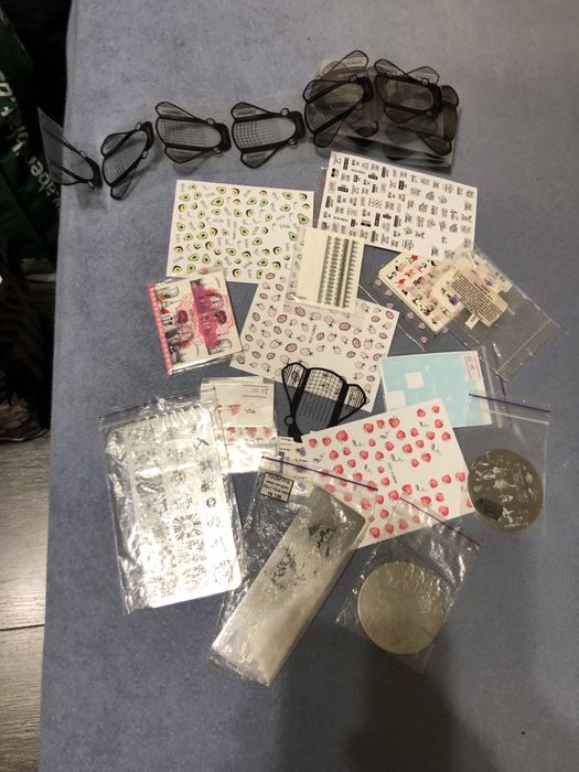 Продам наклейки для ногтей - маникюр, разные.