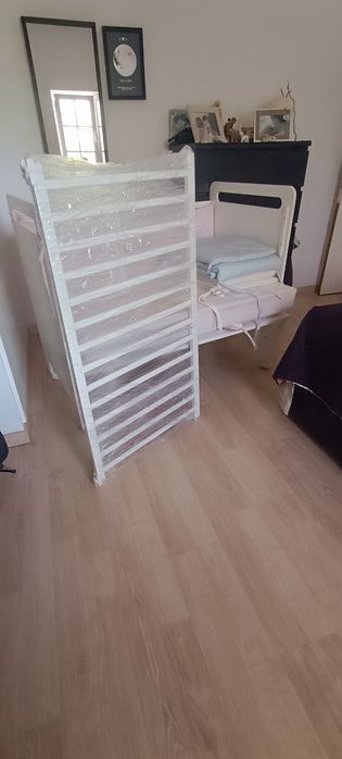 Berço/ Cama de Grades de Criança TRAMA