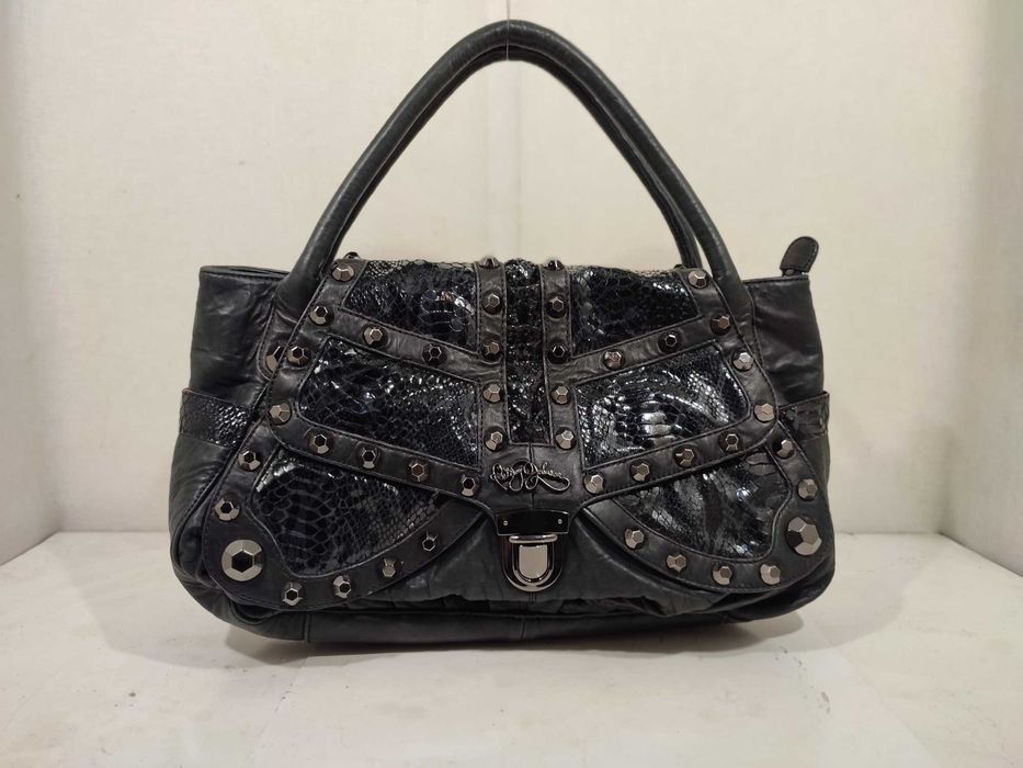 Torebka Betsey Johnson skórzana czarna