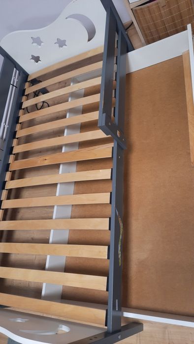 Łóżko  dla dziecka 80x160 z pojemnikiem