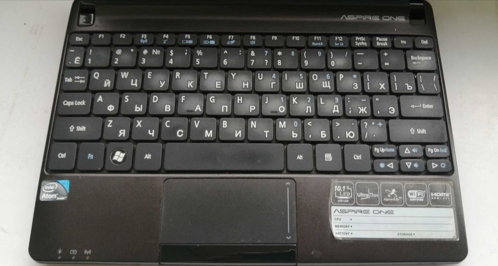 Нетбук Acer Aspire One D270 + сумка