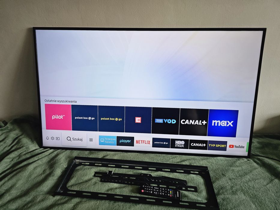 Telewizor Samsung 50 Smart tv 4k uchwyt