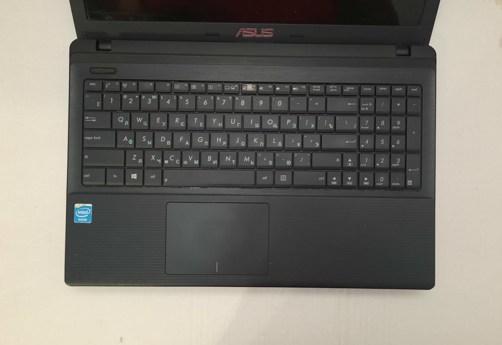 Ноутбук ASUS X55A*/  Intel / 4 Gb./ Hdd 640 Gb КамераРобоча