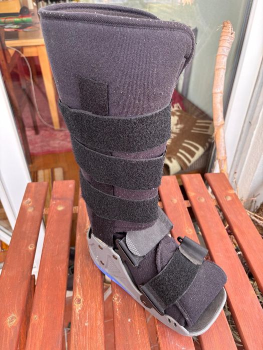 Bota Walker alta, tamanho M