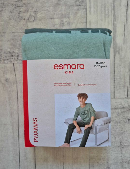 Nowa piżama chłopięca, rozmiar 146/152