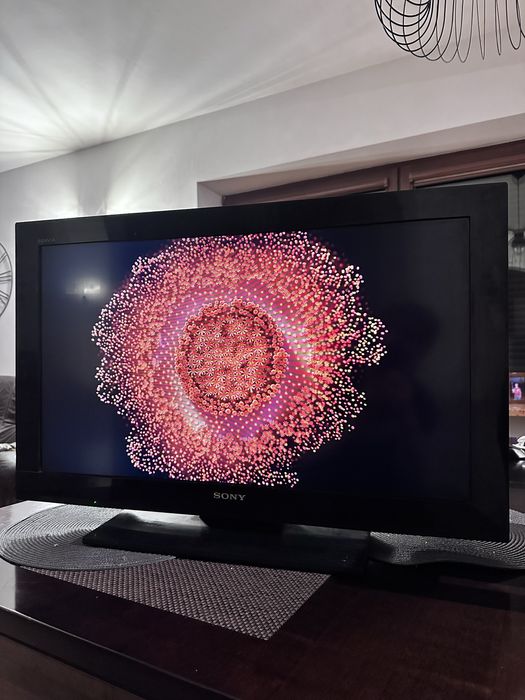 Telewizor LCD Sony Bravia 32 cale (KDL-32BX320), HDMI, USB, idealny na działkę
