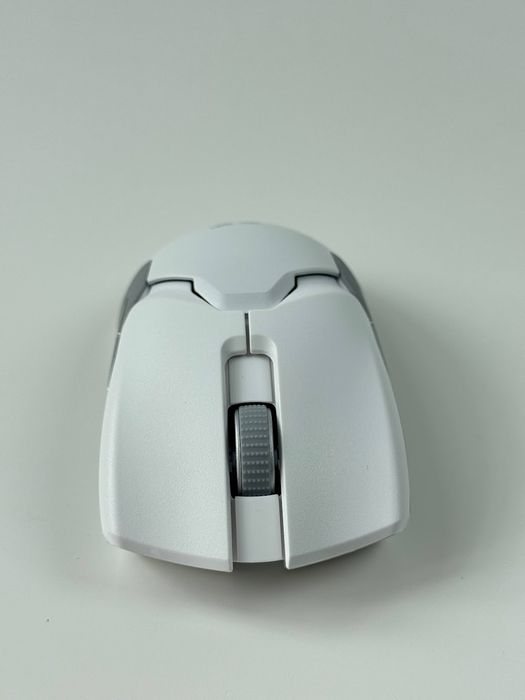 Бездротова комп'ютерна миша Razer Viper Ultimate Wireless White
