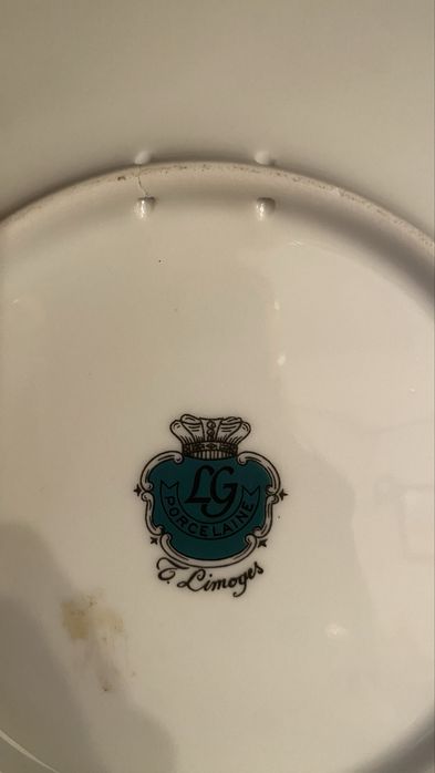 Pratos em porcelana da marca Limoges (par)64751228073219122