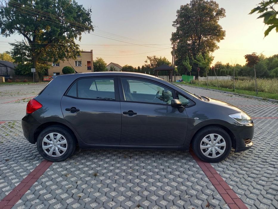 Toyota Auris 2009