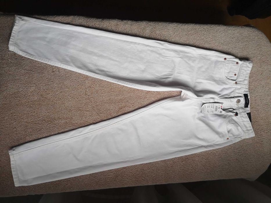 Spodnie jeansowe białe Mom Reserved r. 34