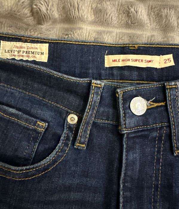 Джинси Levi’s mile high super skinny