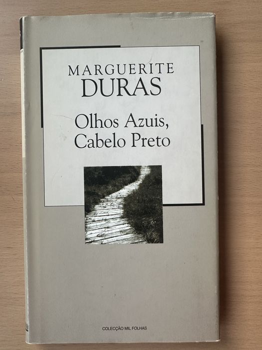 Livro “Olhos Azuis, Cabelo Preto” de Marguerite Duras