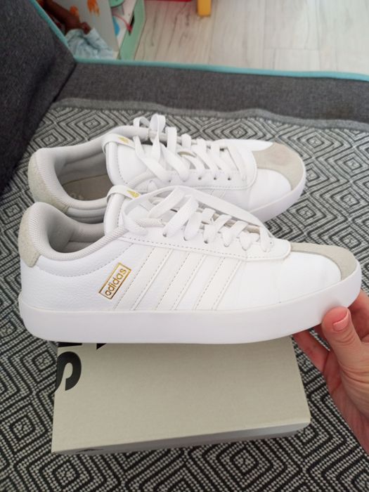 Кеди кросівки Adidas жіночі