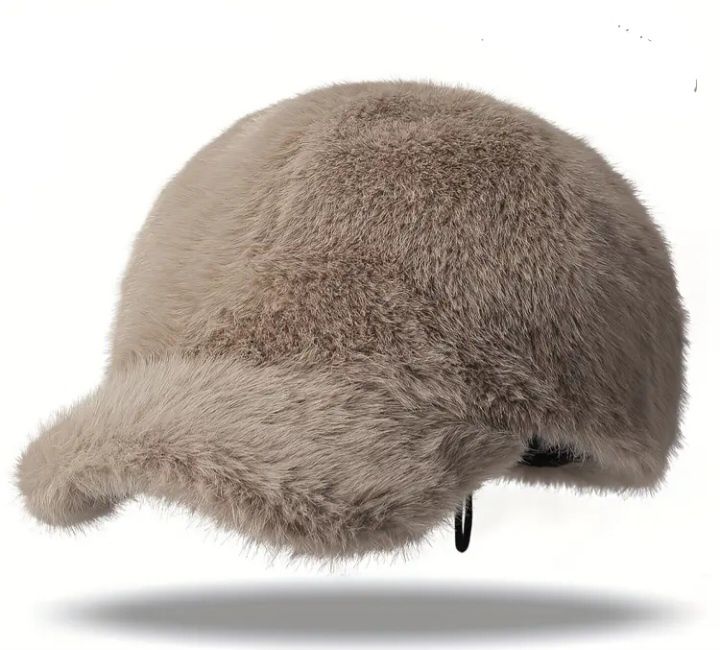 Жіноча  хутрянна бейсболка, зимова