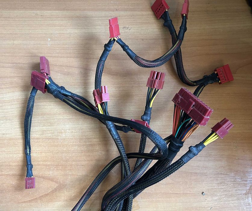 Thermaltake TOUGHPOWER  GF 850, стандарт 80+GOLD..