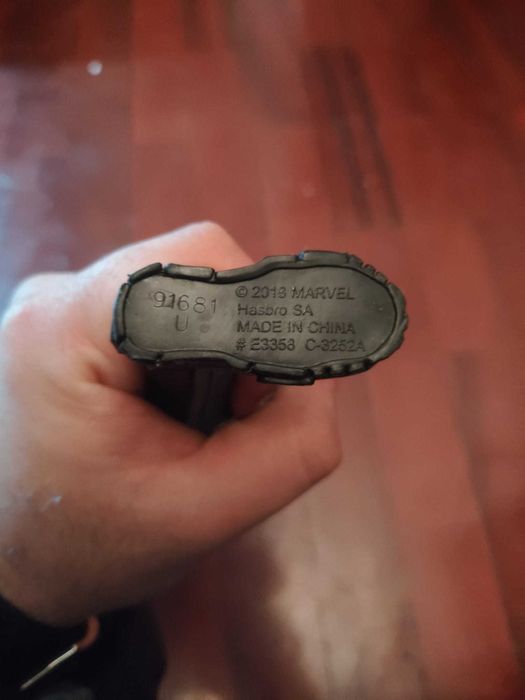 Boneco Ultron Marvel - Avengers Hasbro