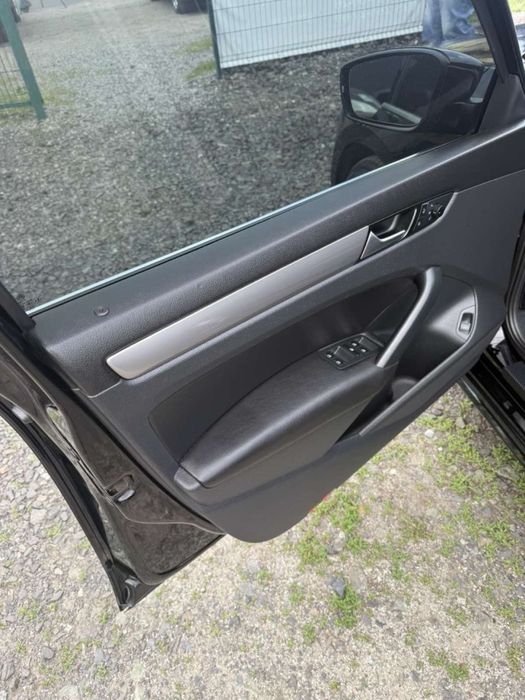 Продам Volkswagen Passat B7 2015