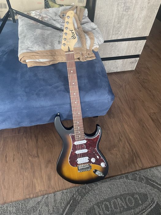 Электро гитара cort g110. Город Запорожье