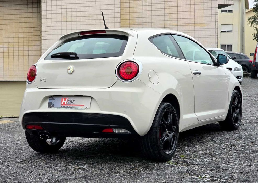 Alfa romeo mito 1.3 jtdm 85cv distintivo