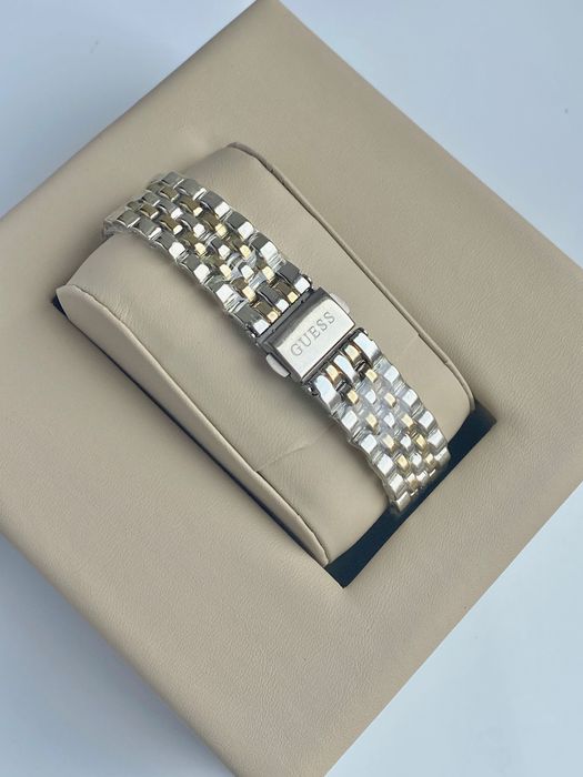 Стильний годинник Guess часы женские Гесс