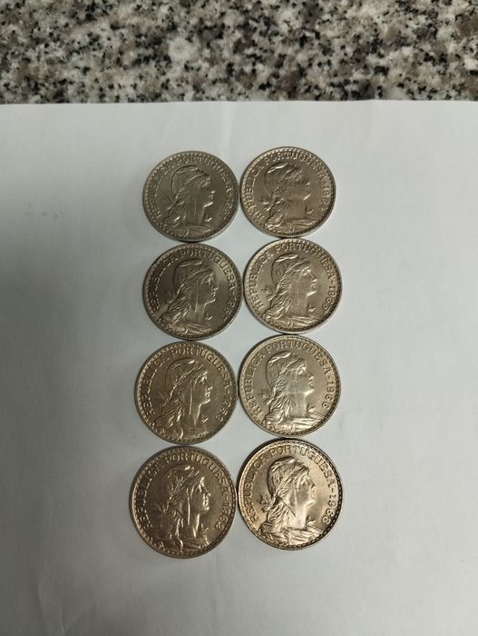 Lote de moedas de alpaca belas de 1 escudo