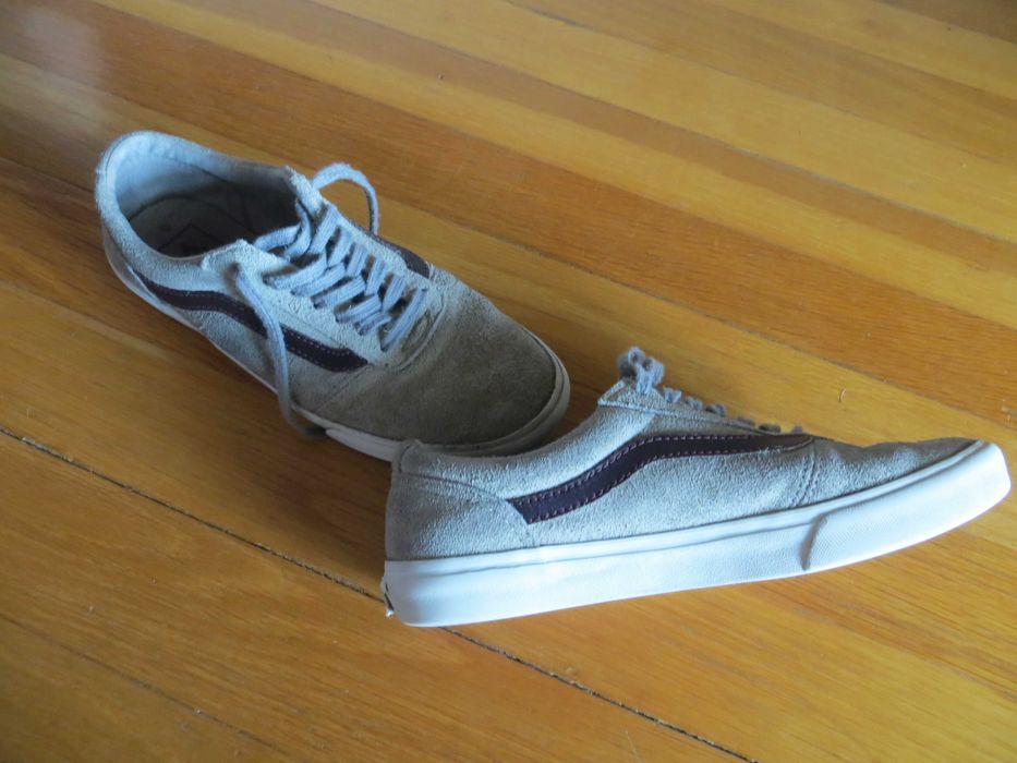 Tenis Vans Cinzentos.