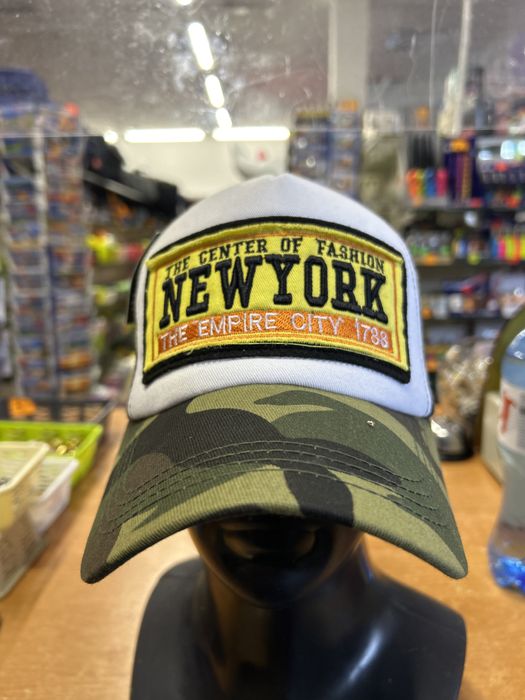 Czapka z daszkiem nowa