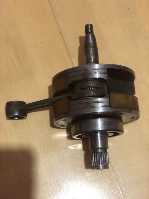 Колінвал Kawasaki kx 250