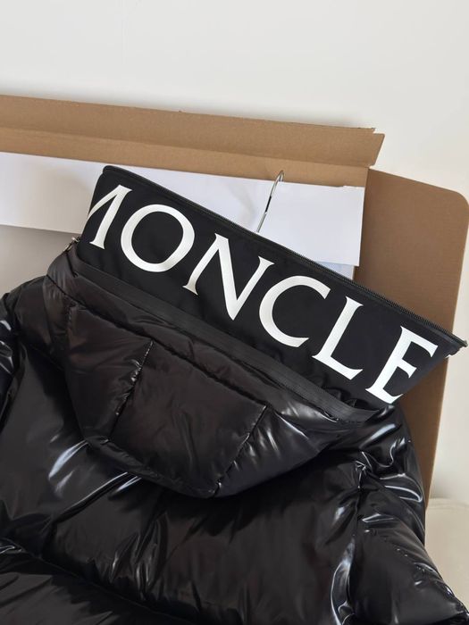 Пуховик Moncler Huppe