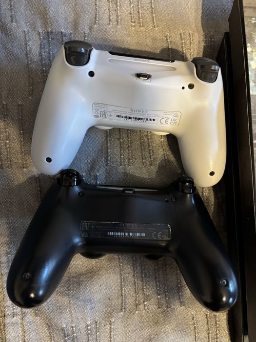 Ps4 1TB 9.0 Dwa Pady Nowa Pasta