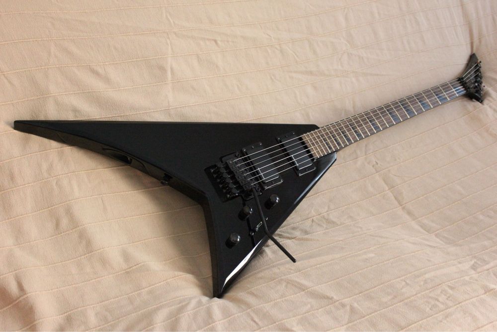 Продам Jackson RRX24
