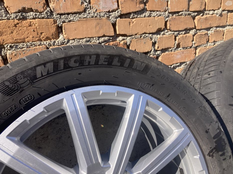 5-112 R20 + 285/45/20 Audi Q7