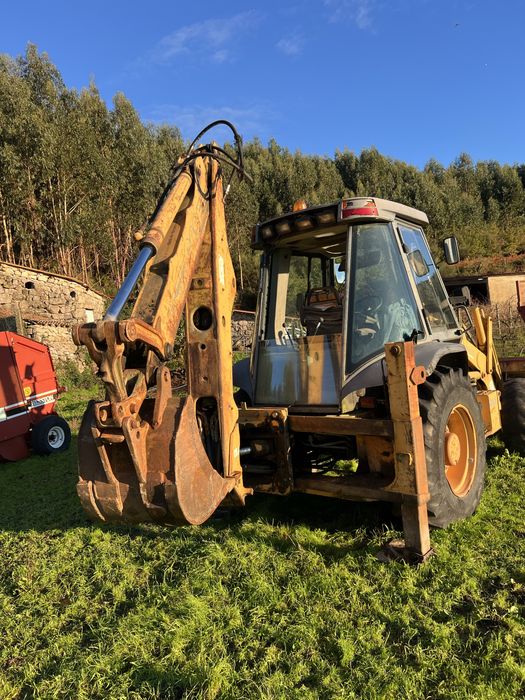 Retroescavadora CASE SUPER LE