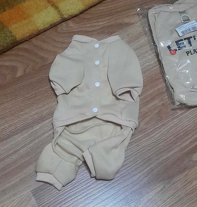 Одяг на собаку. Комбінезон. Толстовка.