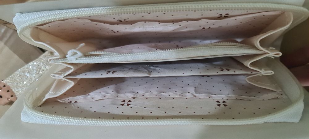 Carteira/Bolsa. Dourada. Nova.