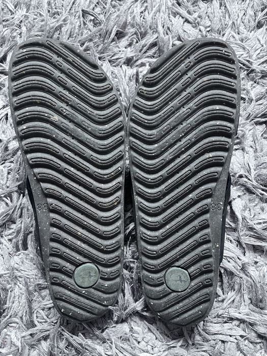 Skórzane klapki Tamaris