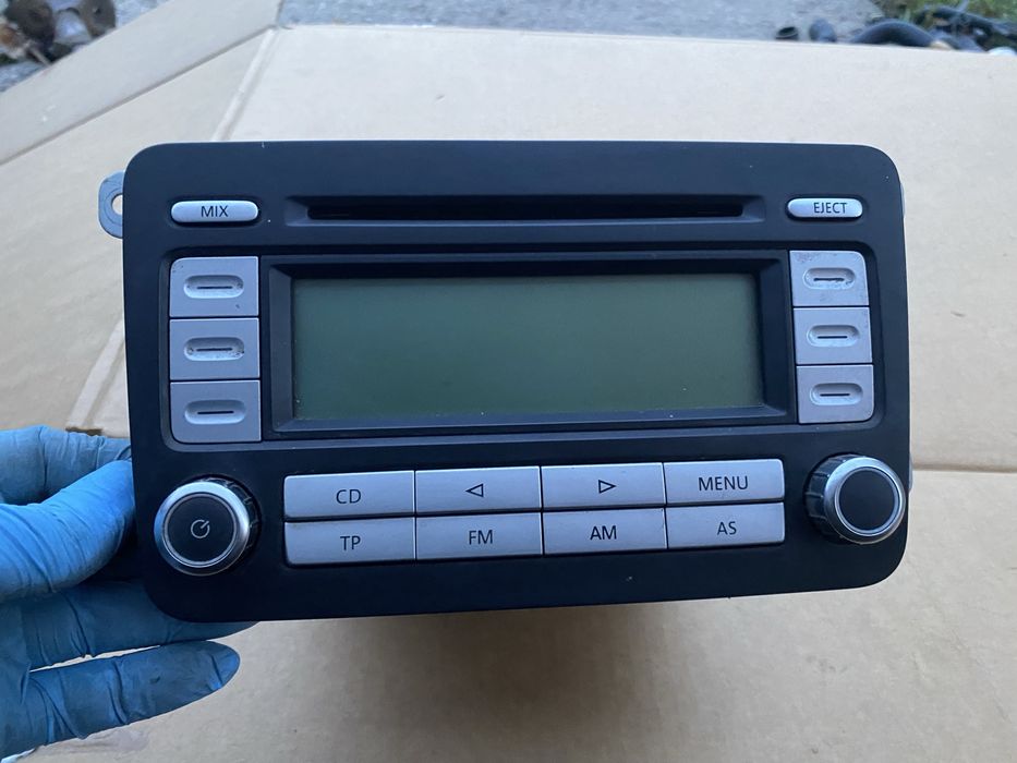 VW golf 5 V radio