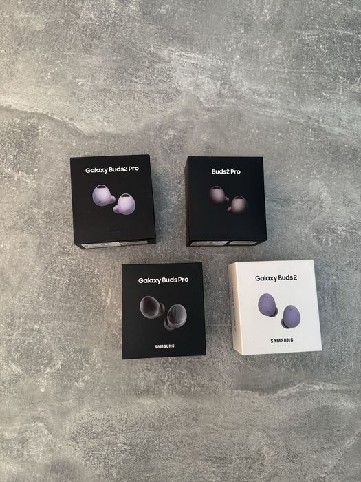 Навушники Samsyng різні моделі з дефектом деякі не працюють