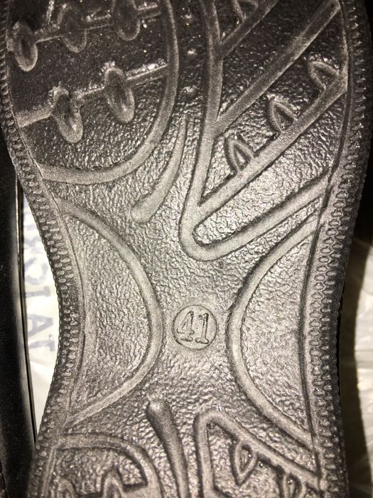 Buty ze zdjęć rozmiar 40 i 41.