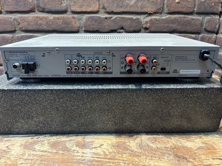 Amplituner Marantz SR 1000