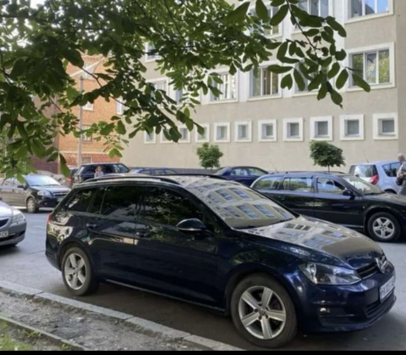 Volkswagen Golf 7 2013  VII покоління/Typ 5G  •  1.6 TDI DSG (105 к.с.)