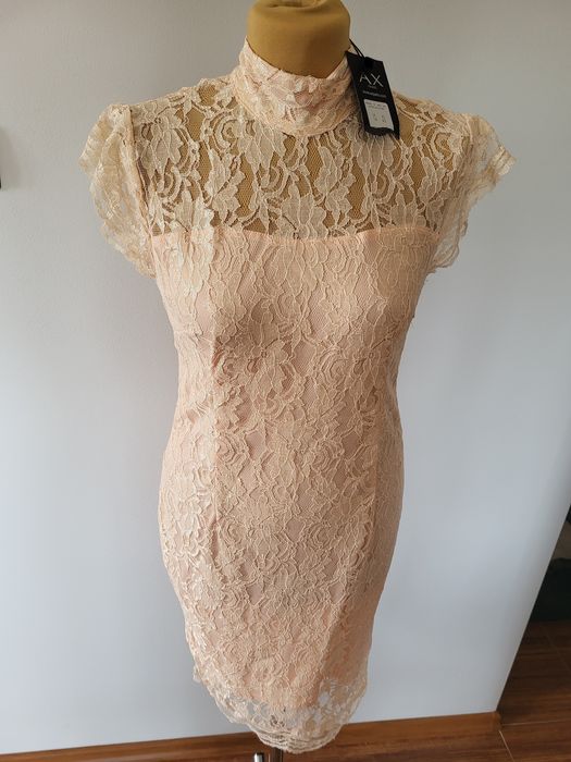 Nowa elegancka sukienka z koronką AX Paris