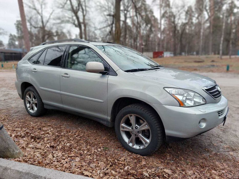 Позашляховик Lexus RX 400H (гібрид)