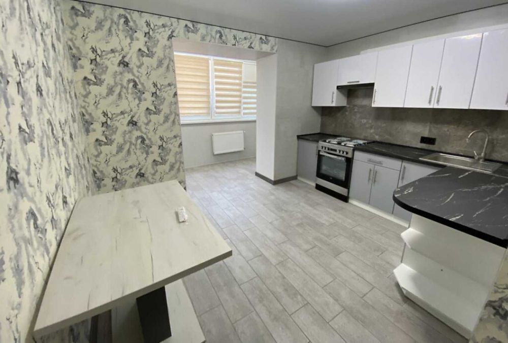 1 квартира вул.Запорізька Є ліжко та диван Новобудова