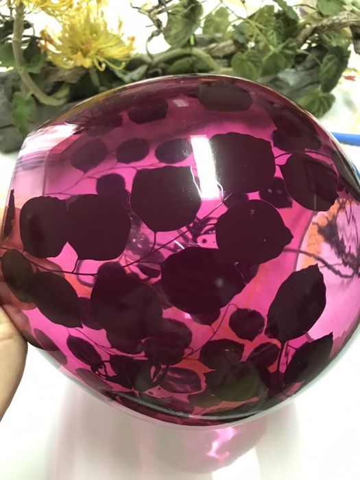 vendo candeeiro de mesa rosa forte em excelente estado