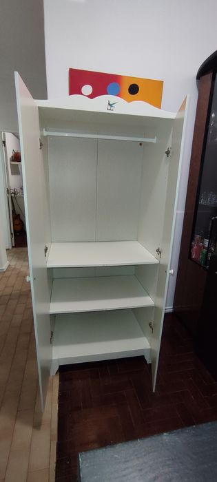 Roupeiro criança IKEA
