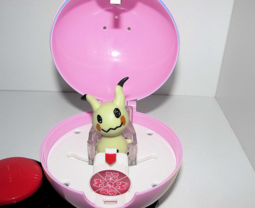 Mimikyu + Sana Ball Pokémon Surprise Attack Game, SA11