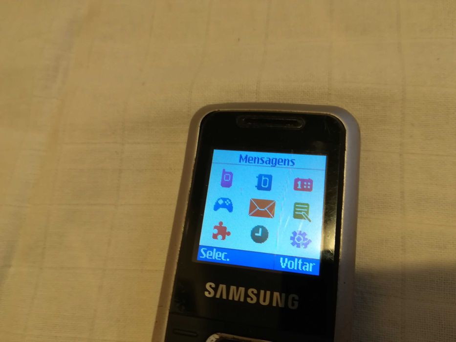samsung e1120 (vodafone)