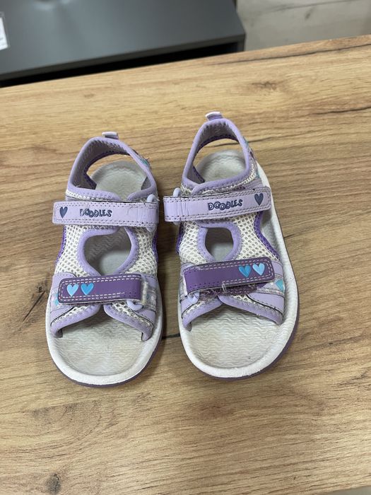 Босоніжки clarks